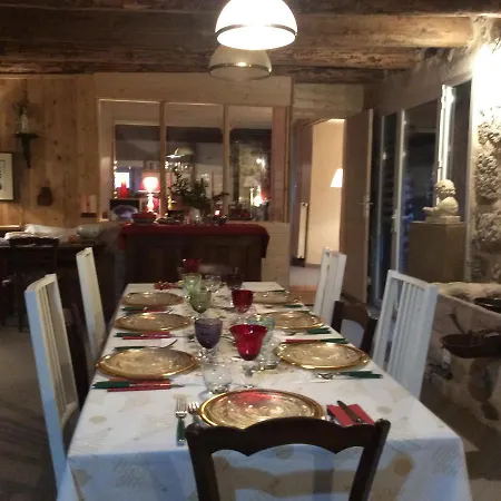 La Petite Maison Les Sauvages (Haute-Loire)